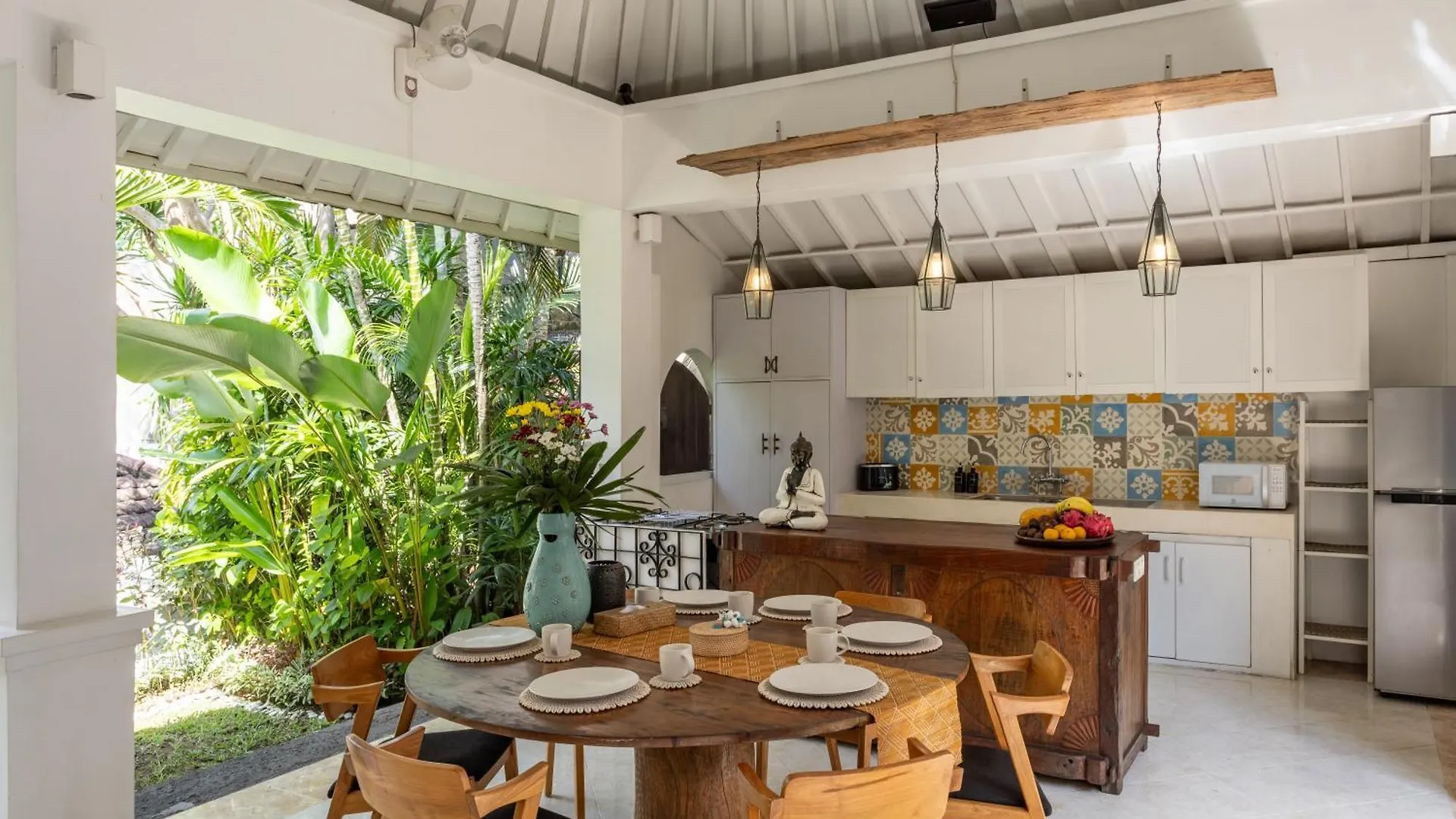 Balinese Paradise Luxury Villa Canggu