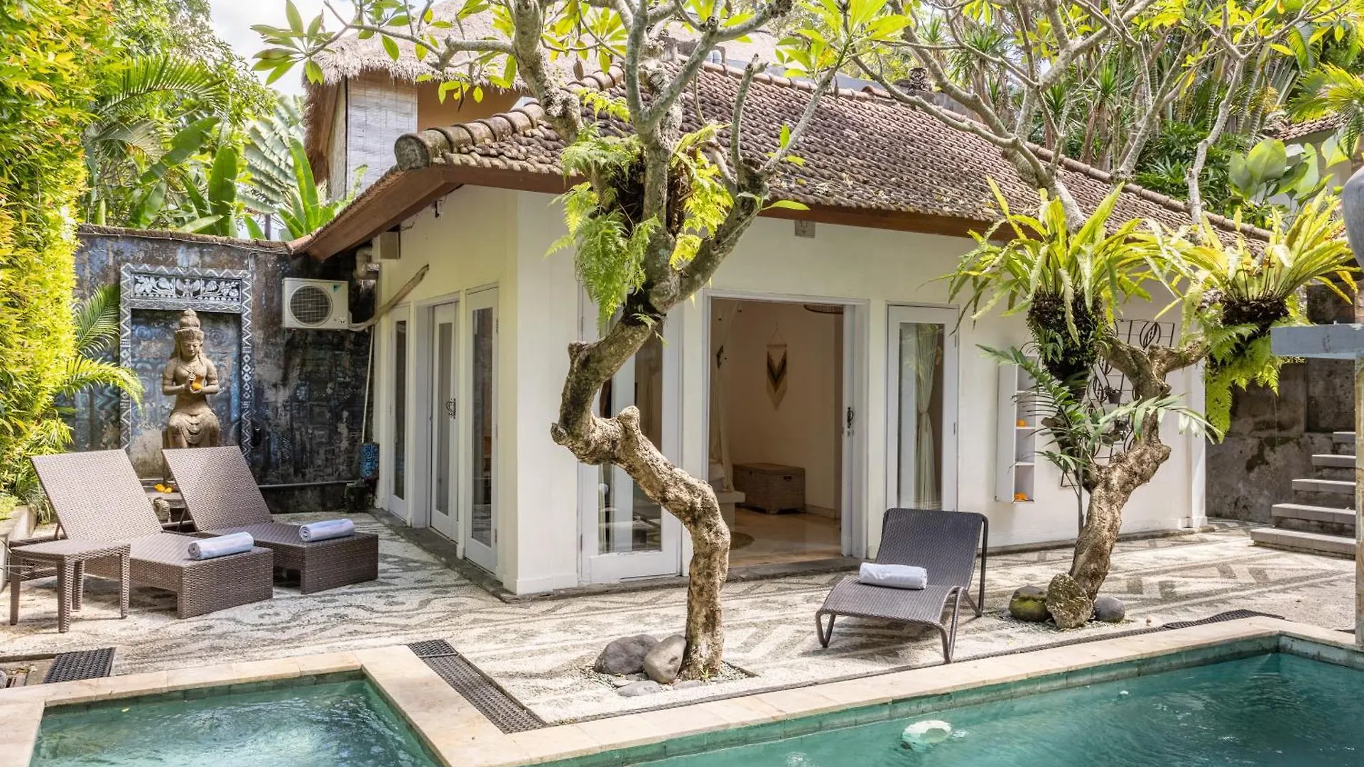 Balinese Paradise Luxury Villa contacts