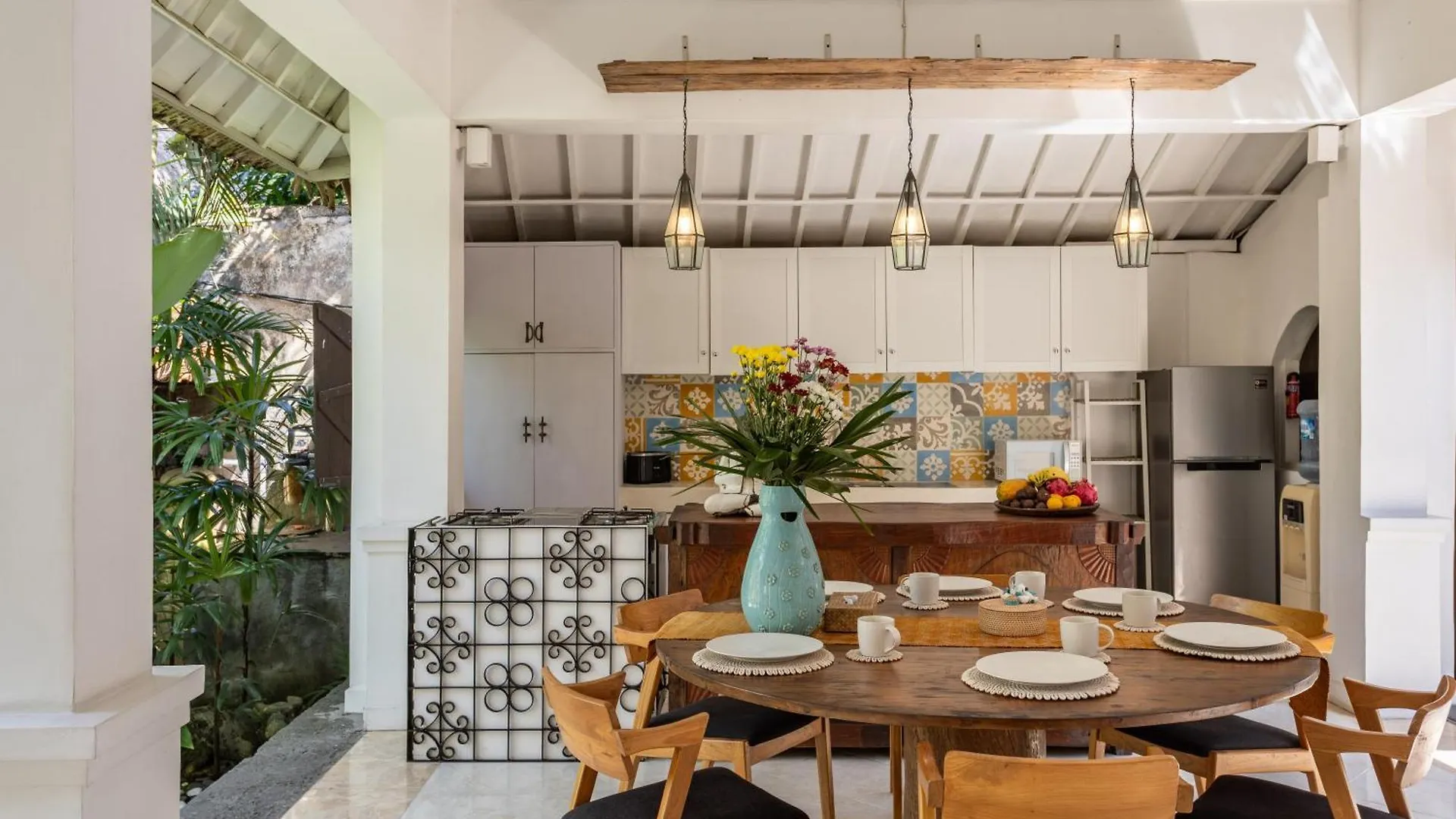 Balinese Paradise Luxury Villa Canggu  Canggu (Bali)